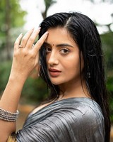 Actress Rashi Singh New Photos